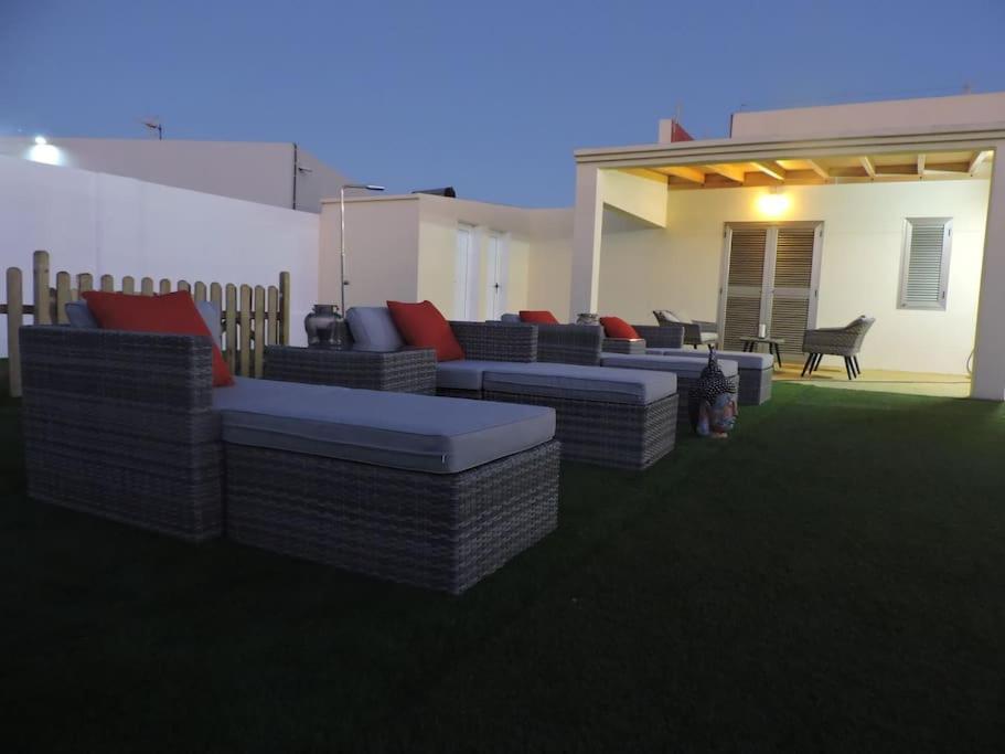 Villa Ventura - Piscina Climatizada & Aire Acondicionado Caleta De Fuste Eksteriør bilde