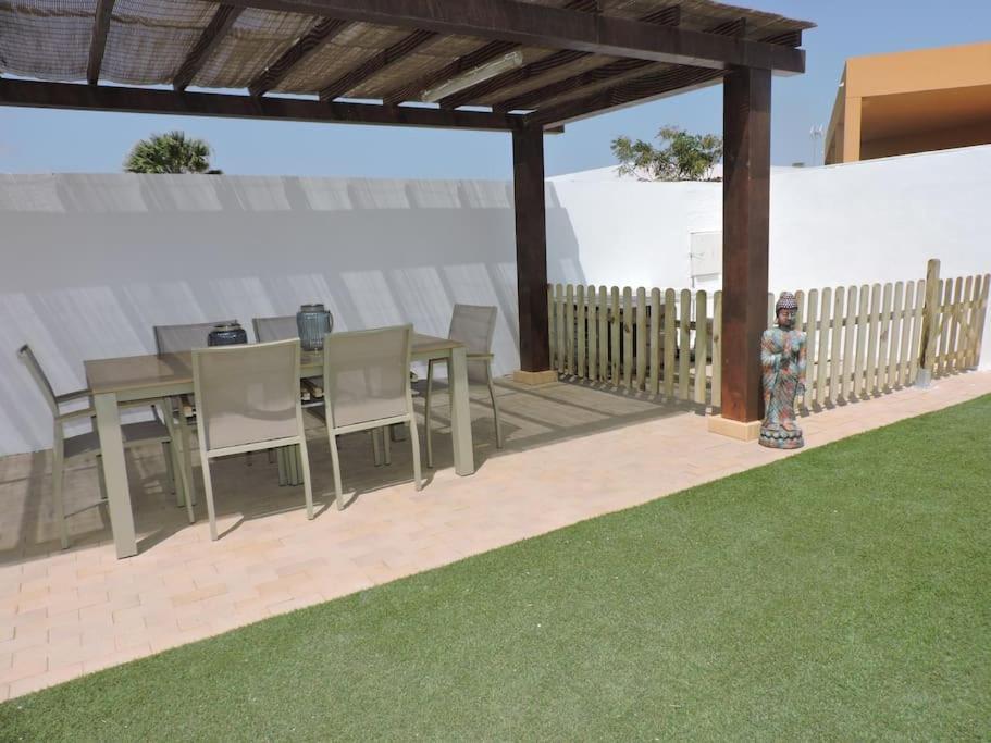 Villa Ventura - Piscina Climatizada & Aire Acondicionado Caleta De Fuste Eksteriør bilde